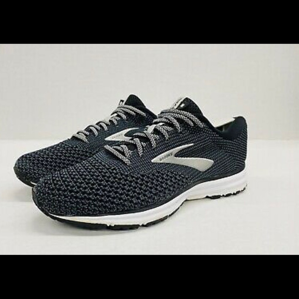 Women’s Brooks Revel 2